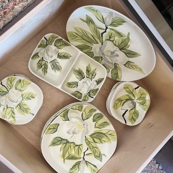 Red wing Magnolia set for 6 - Picture 1 of 3